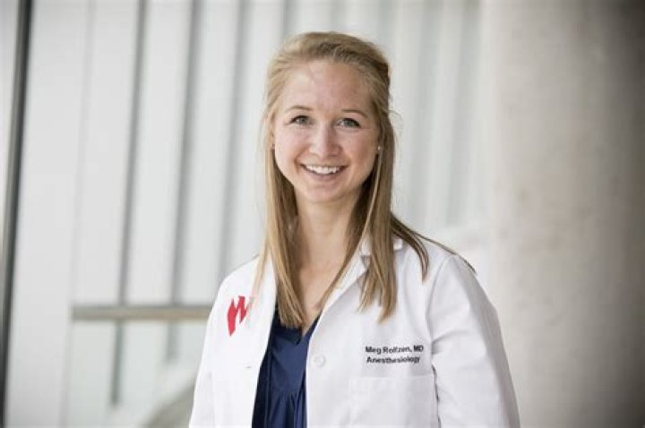 Dr. Megan (Thacker) Rolfzen, MD – Omaha, NE