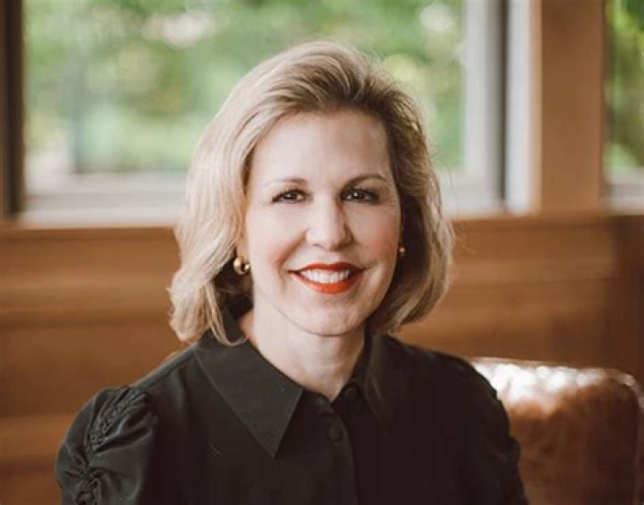 Dr. Meredith Overholt, MD – Knoxville, TN