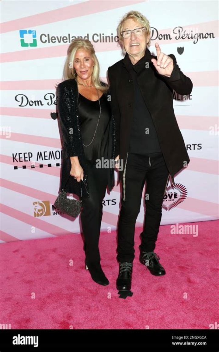 Mick Cronin Bio, Age, Wife, Cincinnati, UCLA, Salary, Net Worth, Health