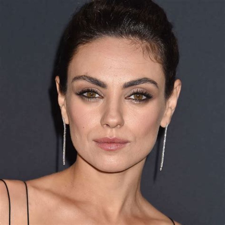 Mila Kunis Biography - Facts, Childhood, Family Life & Achievements