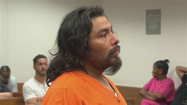 Moises May Wiki, Age, Girlfriend, Wife, Daughter, Parents and More