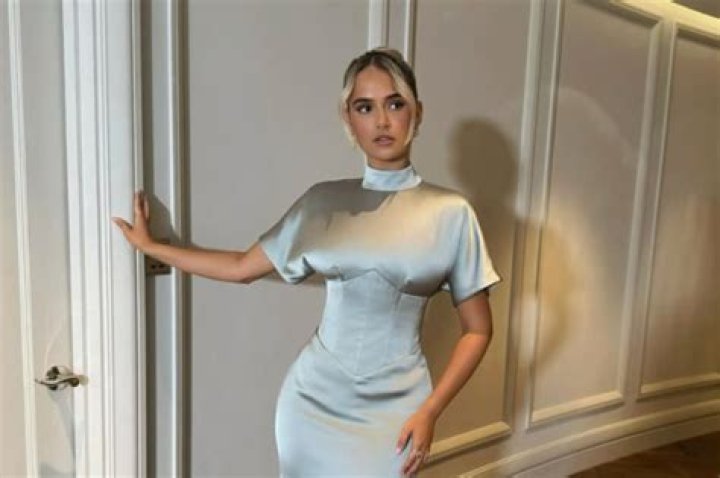 Molly-Mae Hague – Bio, Facts, Family Life, Career