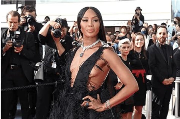 Naomi Campbell Fondly Recalls Helping Princess Diana With A Birthday Surprise For Teen Prince William!