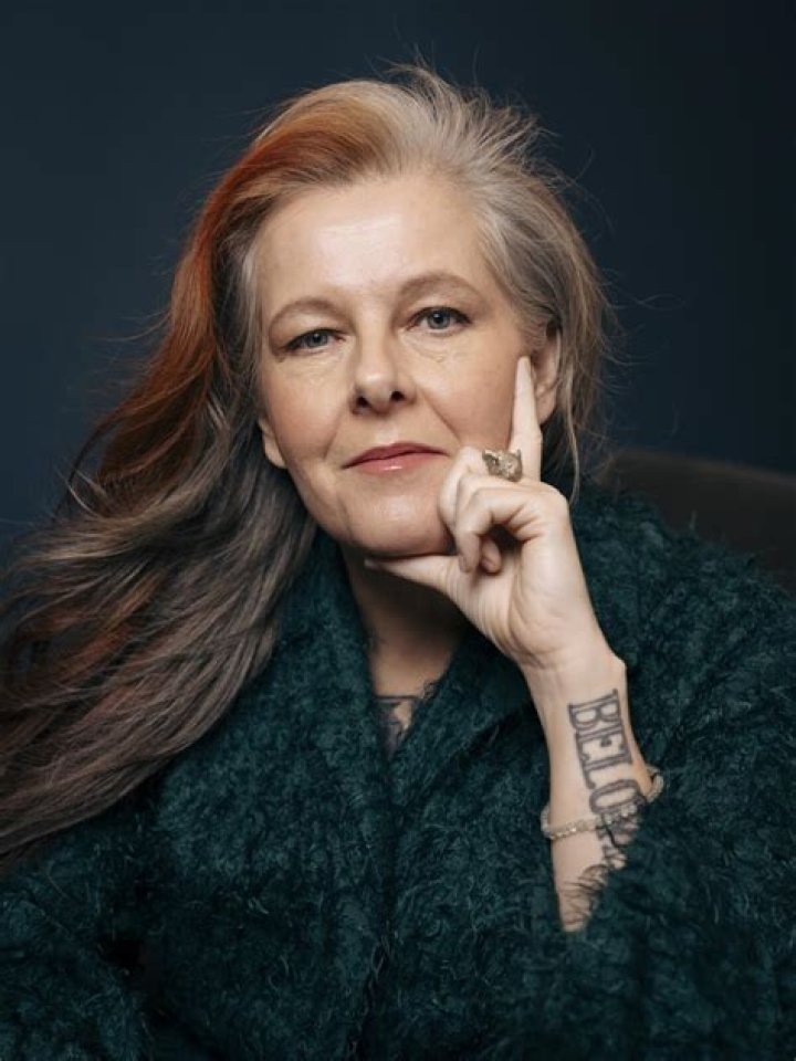Neko Case Biography - Facts, Childhood, Family Life & Achievements