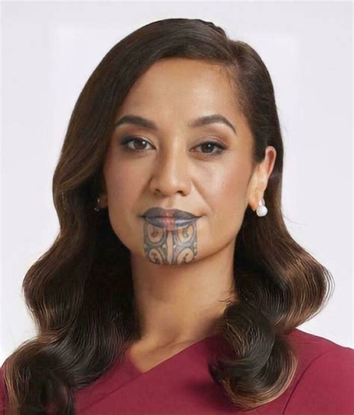 New Zealand reporter makes history as first primetime anchor with traditional face tattoo