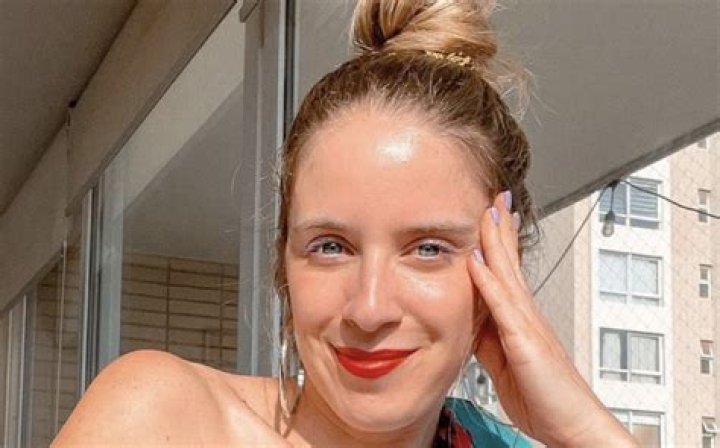 Alison Mandel in Bathing Suit Says "Thank You for My Vacation" — Celebwell