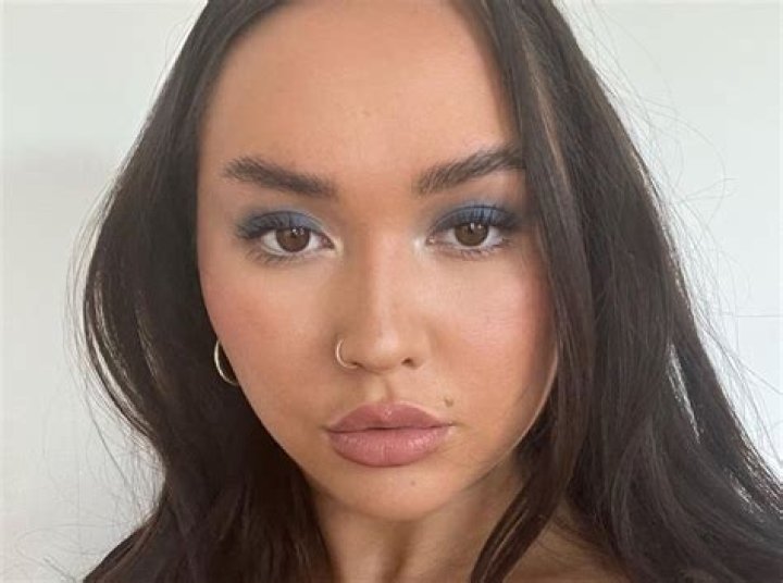 Alyssa Chan in Bathing Suit Wants to Go "Back Here" — Celebwell