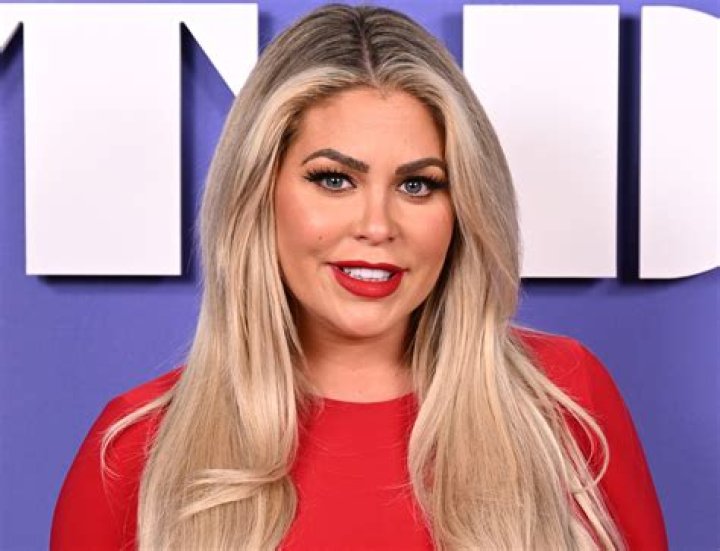 Bianca Gascoigne in Bathing Suit Has "Beach House Weekender" — Celebwell