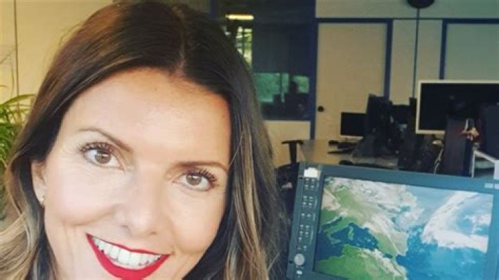 Himar González in Bathing Suit Says "I Always Come Back to You" — Celebwell