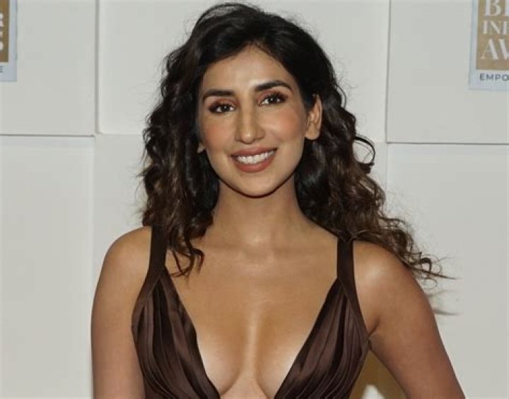 Parul Gulati in Bathing Suit is "Wow" — Celebwell