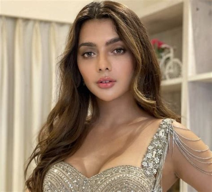 Ruhii Siingh in Bathing Suit "Felt Cute" — Celebwell