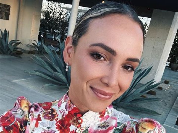 Tennis Star Donna Vekic Shares Swimsuit Photo of "Vitamin Sea"