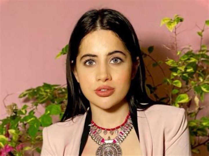 Urfi Javed in Bathing Suit Says She’s “Instagood” — Celebwell