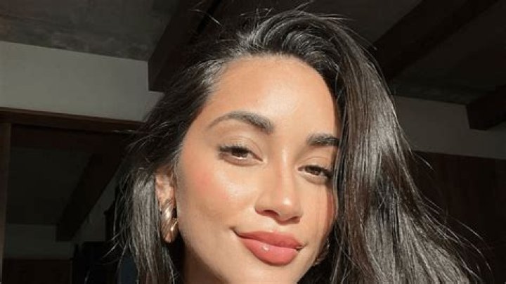 Victoria Fuller in Bathing Suit Remembers "Mexico" — Celebwell