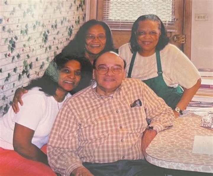 Nichelle Nichols siblings: Thomas Nichols, Marian Michaels