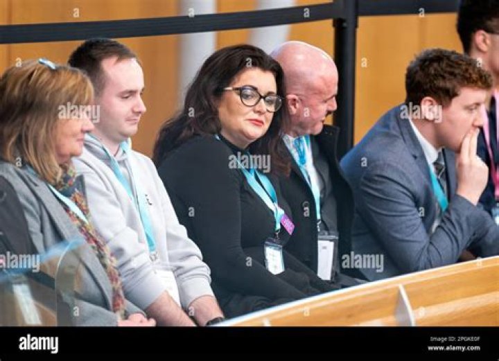 Nicola Sturgeon siblings: Meet sister Gillian Sturgeon