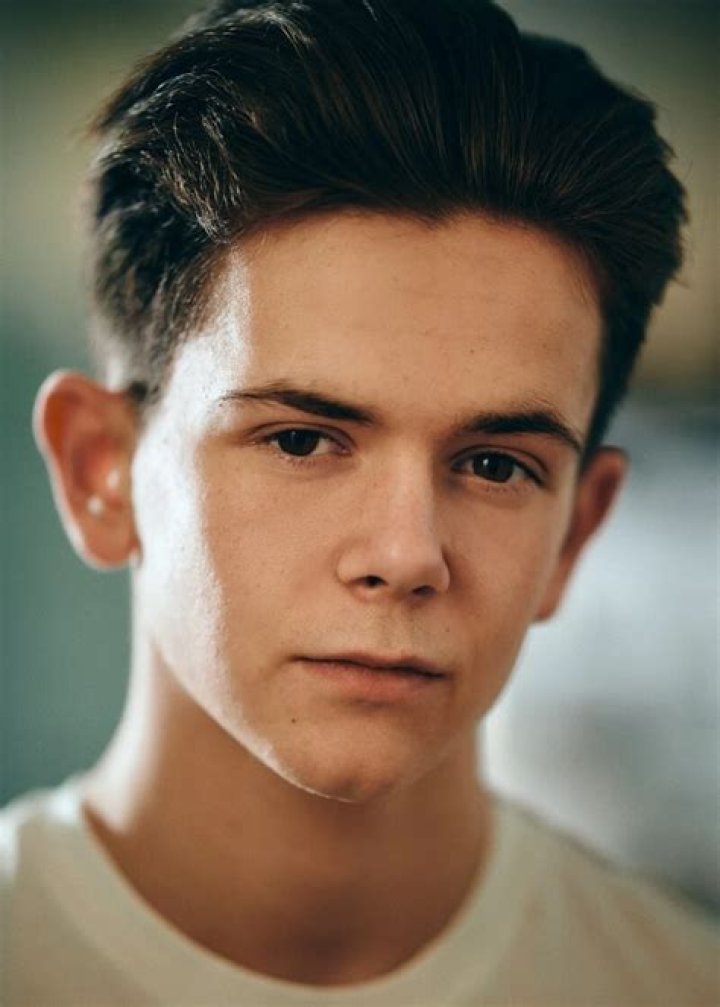 Oaklee Pendergast – Net Worth, Age, Wikipedia, Biography, Height, Family