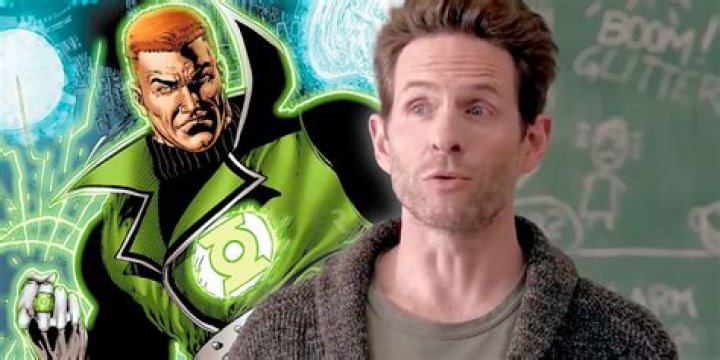 Patton Oswalt Thinks It’s Always Sunny Star Would Make A Perfect Green Lantern