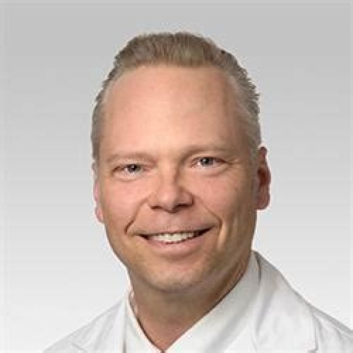 Dr. Paul Grindstaff, MD – Crystal Lake, IL