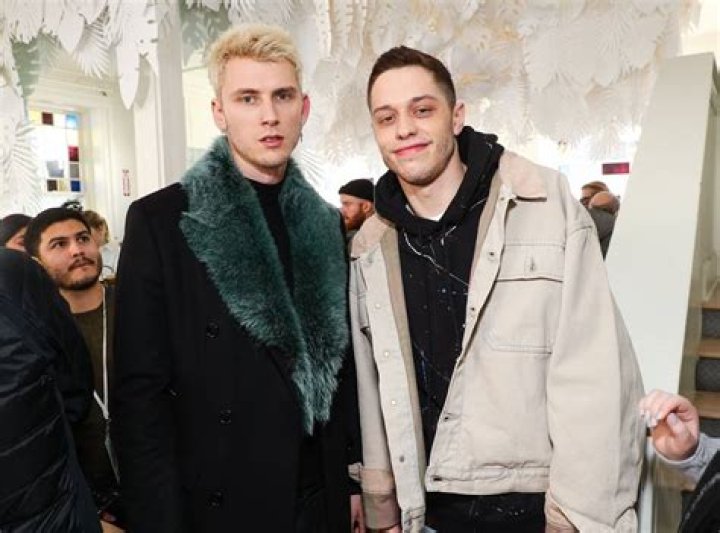 Pete Davidson Says He Was ‘Lame’ In High School, Jokes About Rehab!