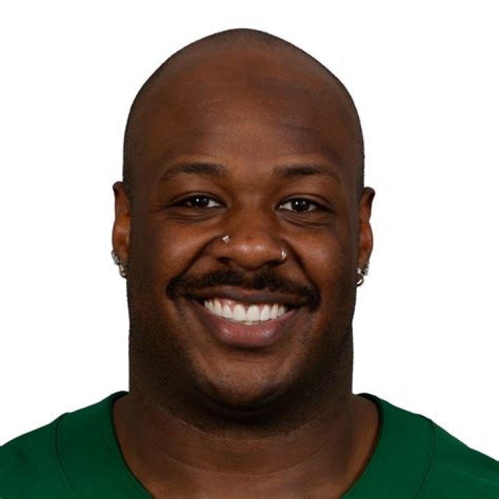 Quinton Jefferson: Career stats, height, weight, family, college, teams, salary, net worth