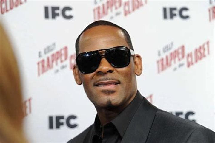 R. Kelly Seems To Prove That He Did Right By The Woman Who Helped Him In His Time In Need