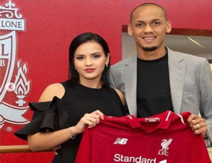 Rebeca Tavares Wikipedia, age, height, Fabinho wife, children, nationality, Instagram, net worth