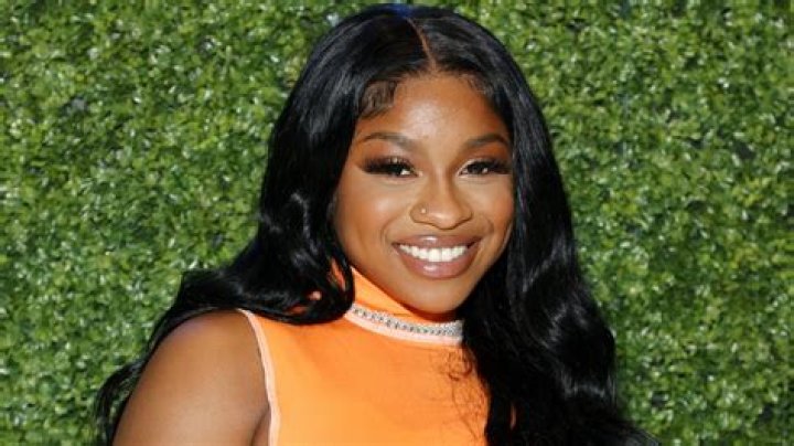 Reginae Carter Biography - Facts, Childhood, Family Life & Achievements
