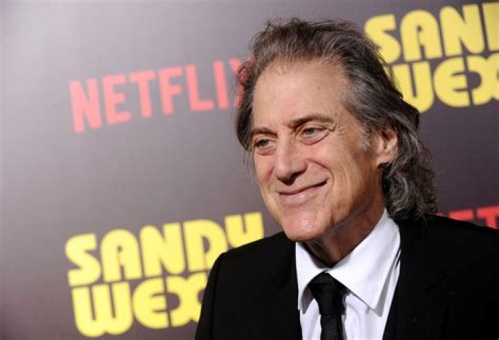 Richard Lewis Biography - Childhood, Life Achievements & Timeline