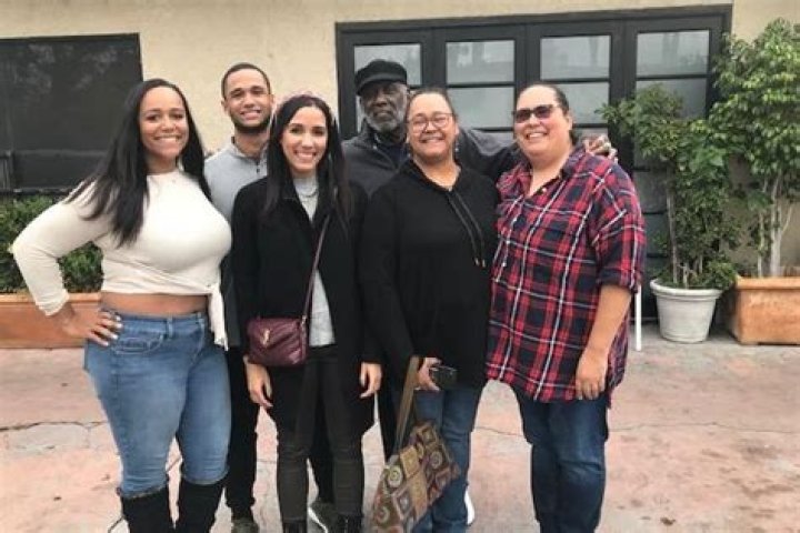 Richard Roundtree children: Meet John James Roundtree, Kelli Roundtree, Morgan Roundtree & Tayler Roundtree