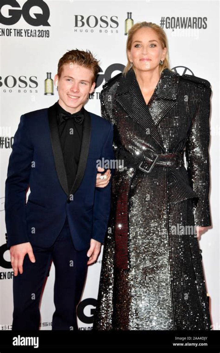 Roan Joseph Bronstein Wiki, age, height, family, movies, Instagram, net worth