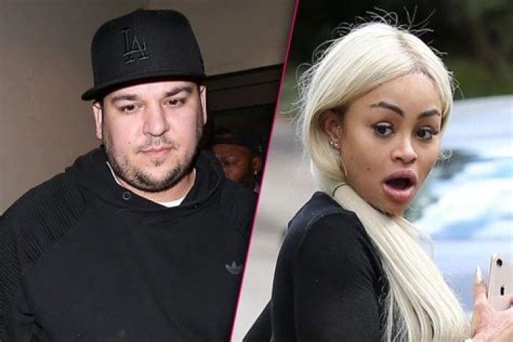 Rob Kardashian Reportedly ‘Hooked Up’ With Offset’s Controversial Side Chick Summer Bunni Before The Rumored Relationship With Alexis Skyy