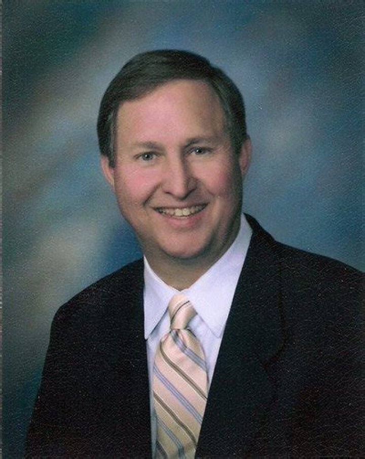 Dr. Robert Magnon, MD – Seguin, TX