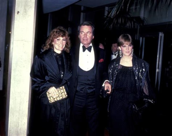 Robert Wagner And Jill St. John Spotted In Town As Natalie Wood’s Daughter Natasha Continues To Defend Her ‘Daddy Wagner’