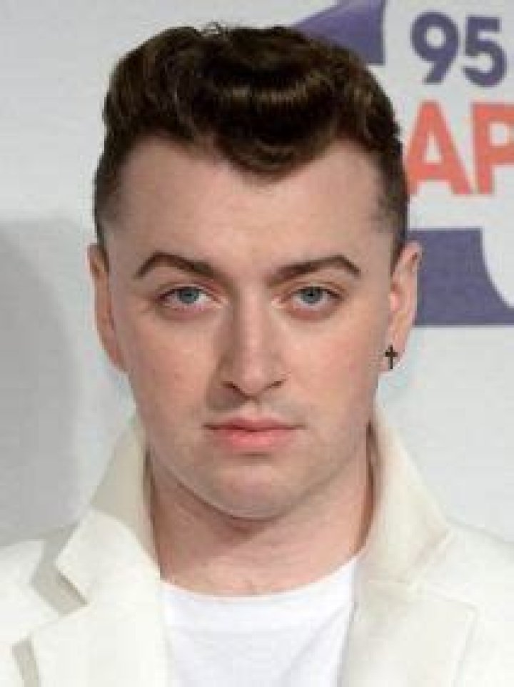 Sam Smith Body Measurements Weight Height Shoe Size Stats