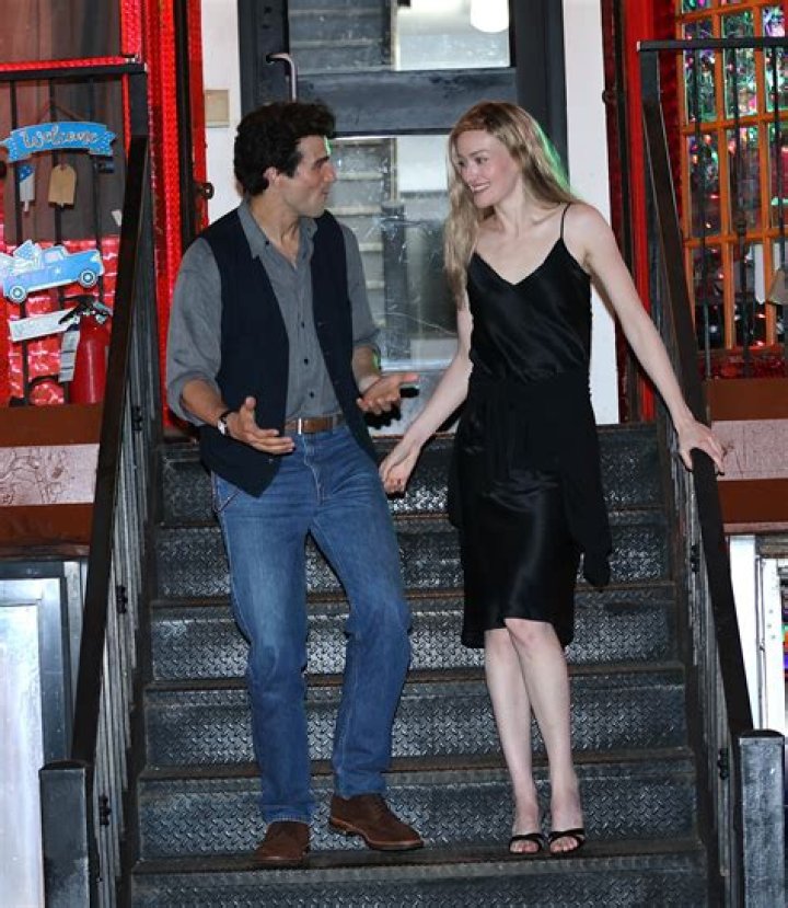 Sarah Pidgeon The Wilds: Age, Height, Instagram, Boyfriend, Wiki, Bio