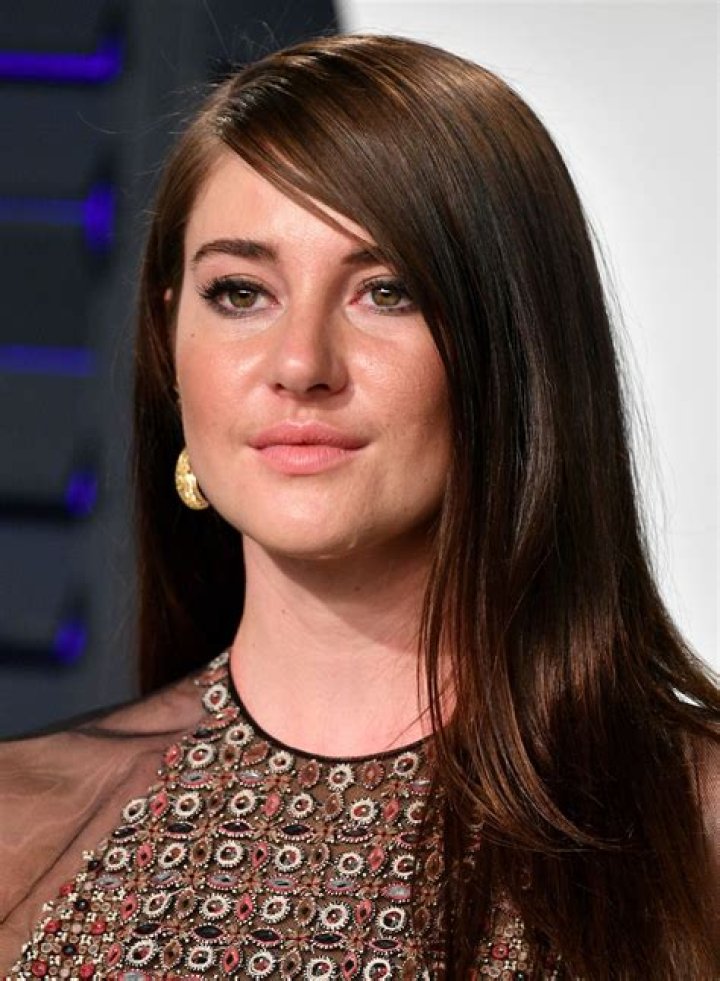 Shailene Woodley Favorite Movies Music Bands Books Biography