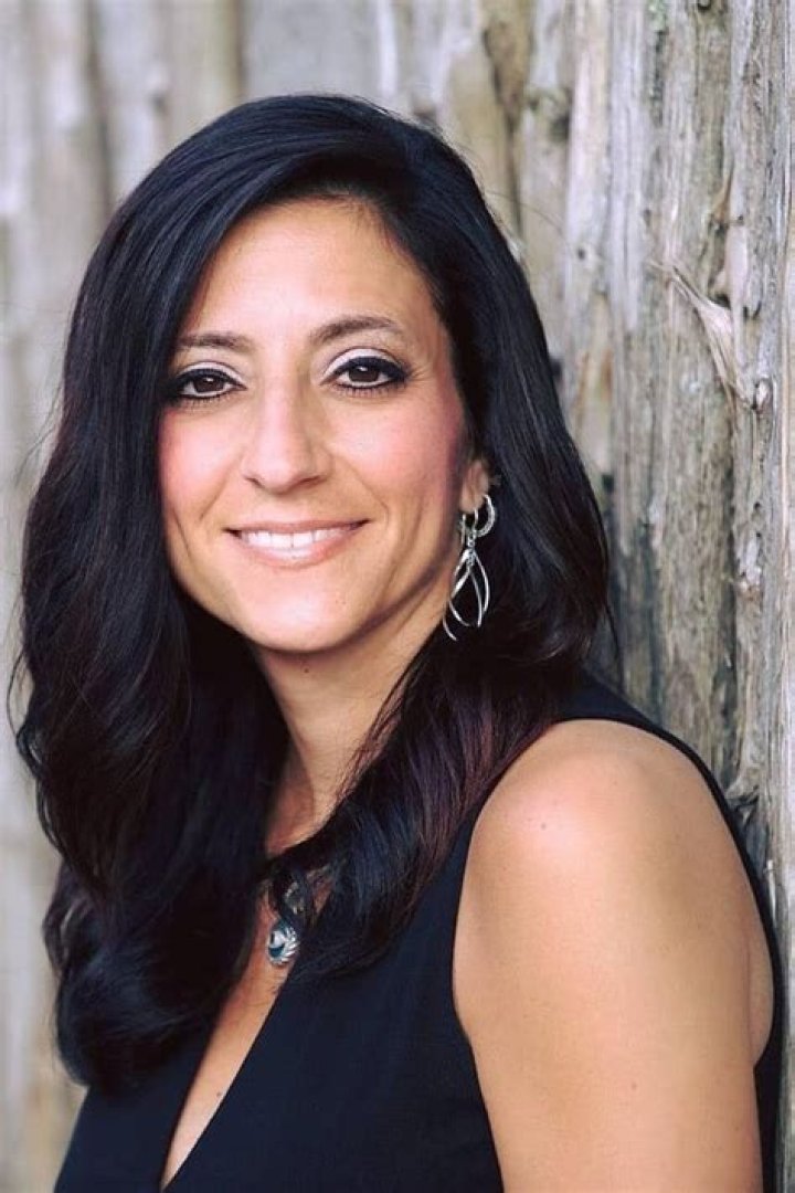 Shari Debenedetti Biography Along With Age Height And Married Life