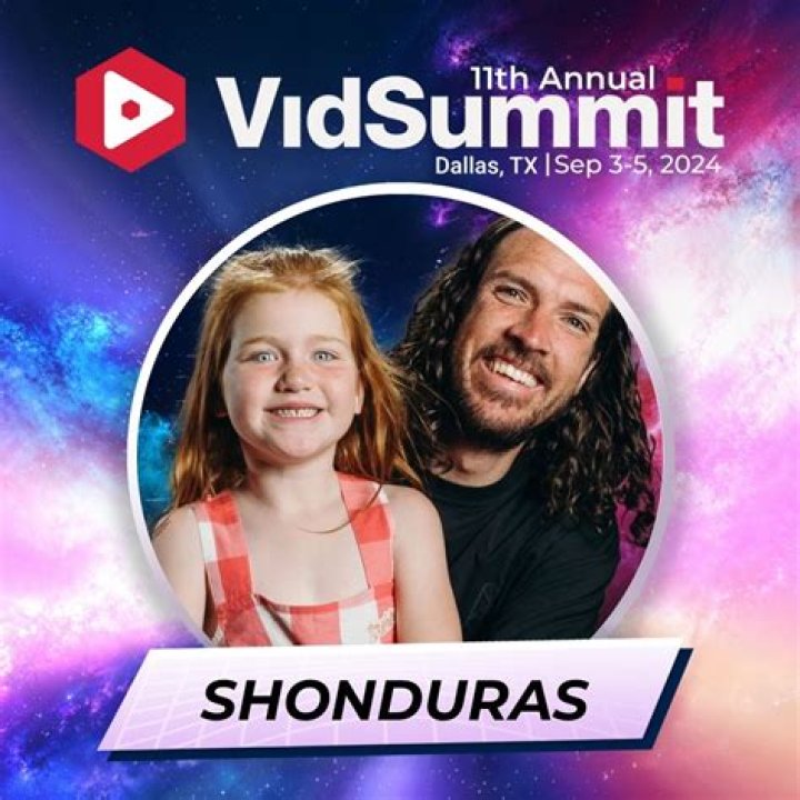 Shaun McBride (Shonduras) – Bio, Facts, Family Life of Artist, SnapChat Personality, YouTuber
