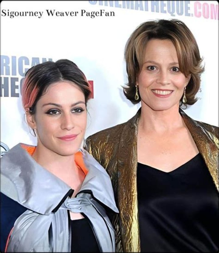 Sigourney Weaver Wife Name Revealed -Is She Gay Or Lesbian? Everything To Know