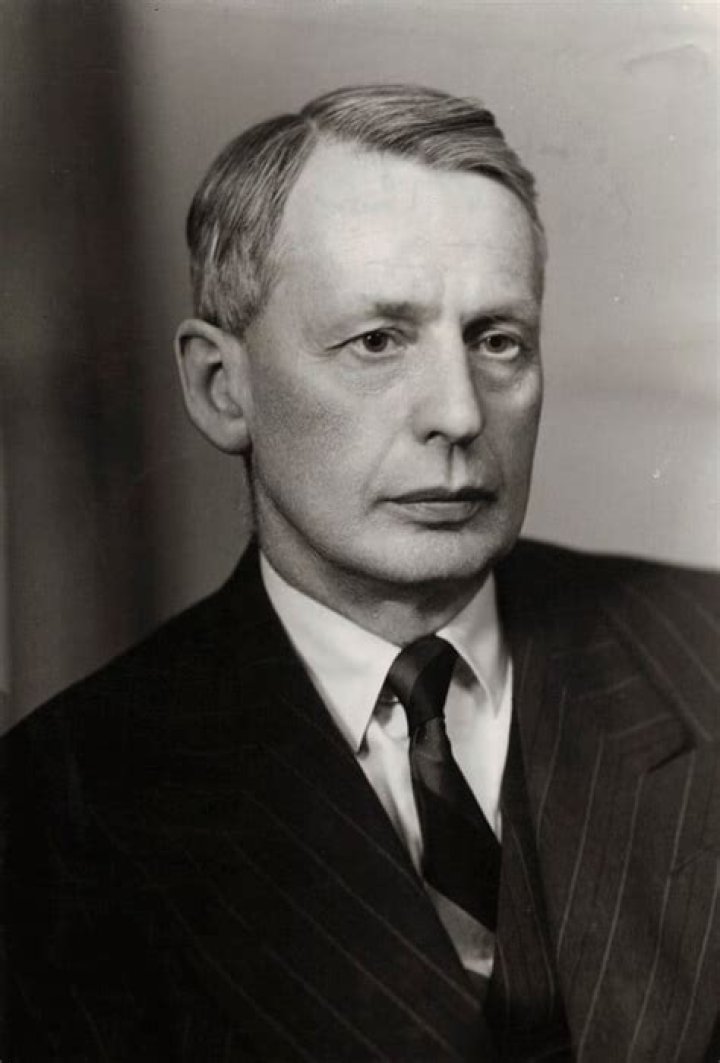 George Paget Thomson Biography - Facts, Childhood, Family Life & Achievements