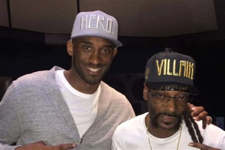 Snoop Dogg Tells Fans That Smile Takes Away The Pain For A Bit And Makes A Joke About Baby Hairs