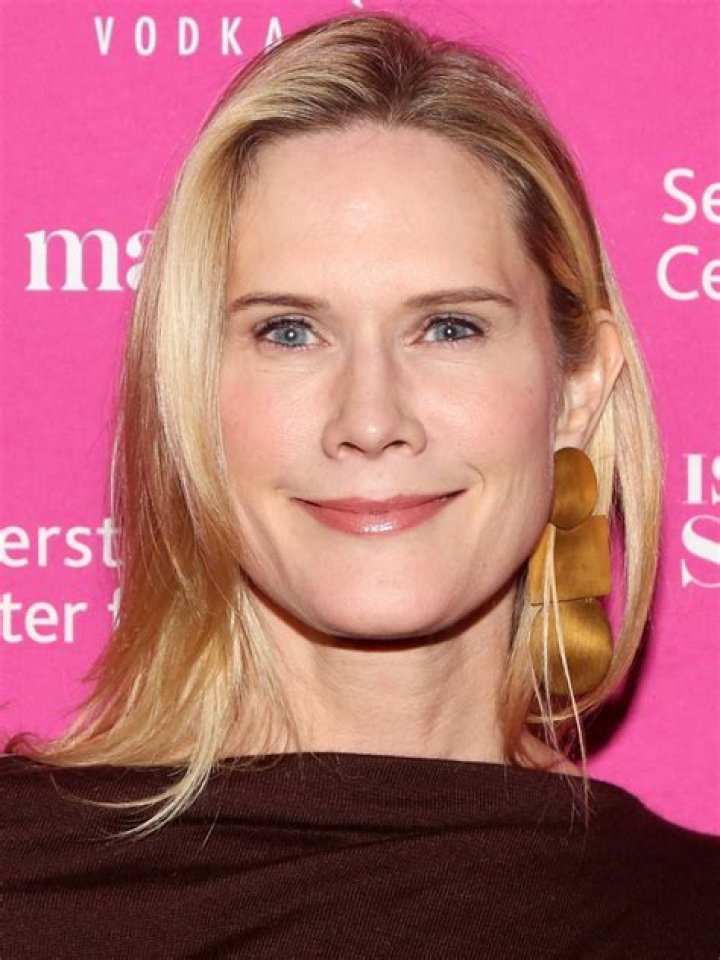 Stephanie March - Bio, Facts, Family Life of Actress