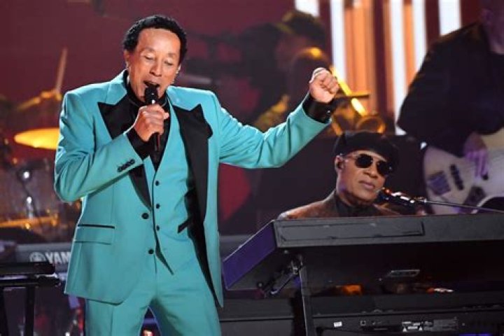 Stevie Wonder, Smokey Robinson, Chris Stapleton unite for throwback Motown tribute at the Grammys