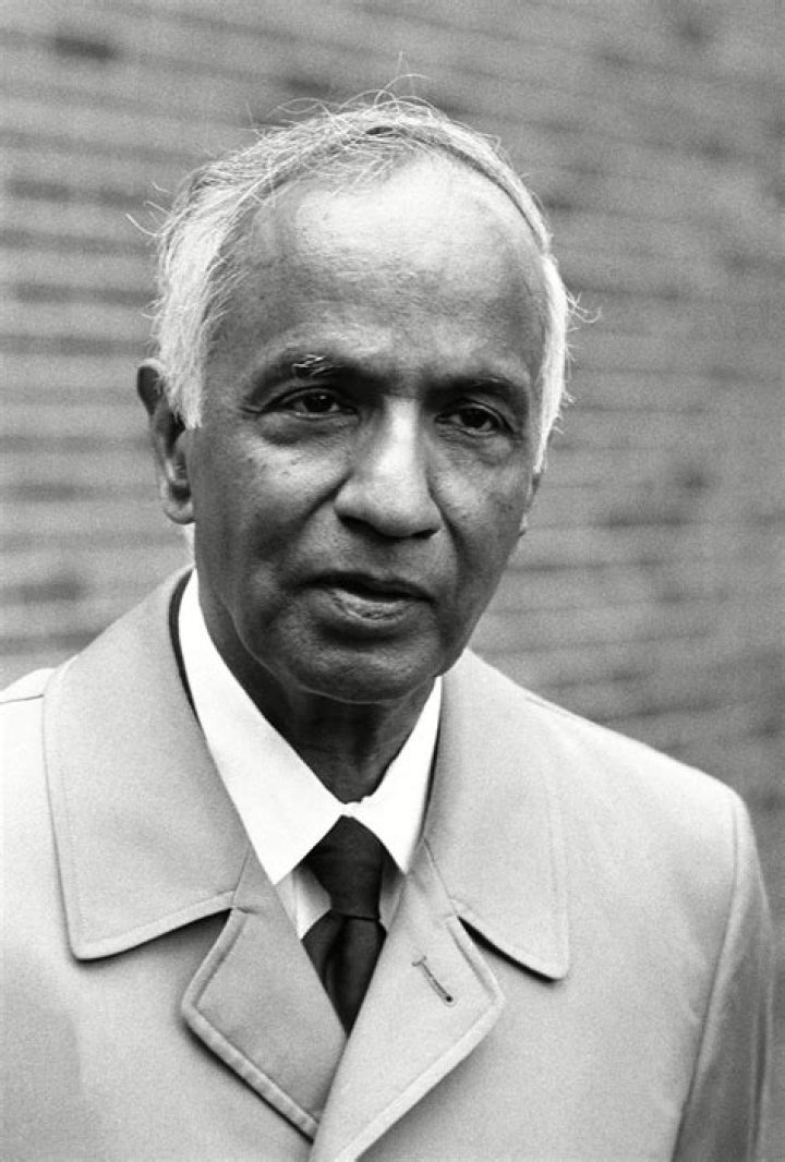 Subrahmanyan Chandrasekhar Biography - Facts, Childhood, Family Life & Achievements