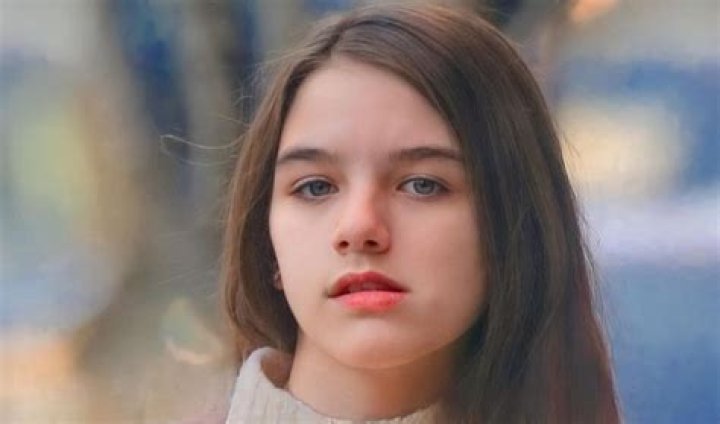 Suri Cruise Wiki, Age, Net Worth, Parents, Family, Instagram, Height, Grandparents