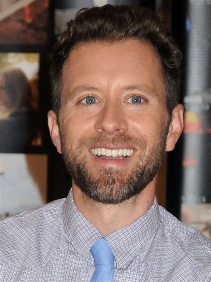 T. J. Thyne Biography - Facts, Childhood, Family Life & Achievements
