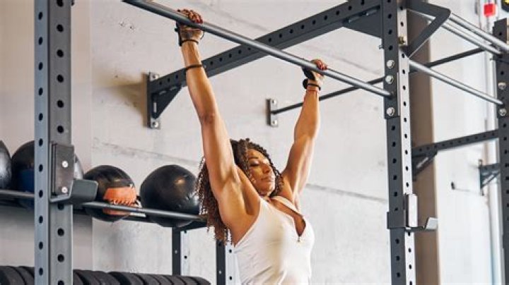 The Boys Star Sana Asad in Workout Gear Hangs From a Ring Saying "I'll Be Up Here" — Celebwell