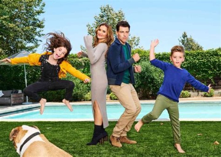 The Neighborhood: Is Max Greenfield Gay? Wife Tess Sanchez and Children