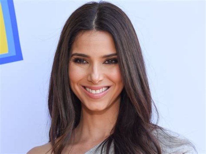 The Rookie Star Roselyn Sanchez Shares Swimsuit Photo of “Adios”